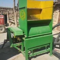 کمباین پاک کنی و گاو آهن در حد نو|ماشینآلات صنعتی|لردگان, |دیوار