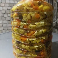 ترشی مخلوط خانگی