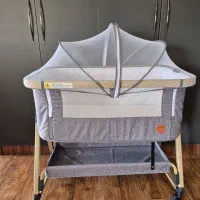 تخت کنار مادر fiction