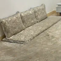 6تا پشتی 2تا کناره رو پشتی رو کناره ای همش کامل