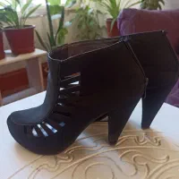 کفش مجلسی|کیف، کفش، کمربند|دورود, |دیوار