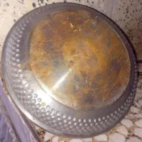 یک عدد قالب سینی ۲۸ چکشی و یه مقدار دسته تابه