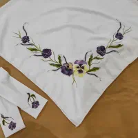 نقاشی و جواهر دوزی روی انواع لباس های مجلسی و غیره|لباس|مشهد, سپاد|دیوار