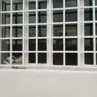 2عدد پنجره آهنی ۱/۵در۱ درحد نو