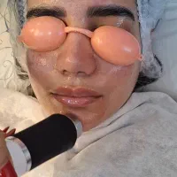 با ما   پوست صورت دست وپاهای خودرا جوان کنید|خدمات آرایشگری و زیبایی|بهبهان, |دیوار
