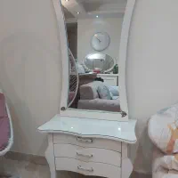 آینه کنسول در حد نو ۲ میلیون تومان|بوفه، ویترین، کنسول|رشت, شالکو|دیوار