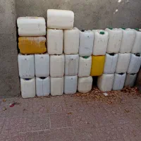 دبه ۲۰ لیتری دانه ۳۰ تومن