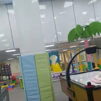 استخدام نیروی خانم