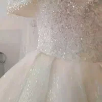 لباس عروس|لباس|مشهد, کوشش|دیوار