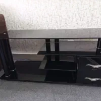 میز تلویزیون شیشه ای