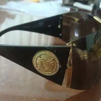 عینک|زیورآلات و اکسسوری|اندیشه, اندیشه فاز ۴|دیوار