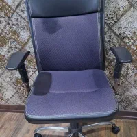 صندلی چرخدار در حد نو امیدیه