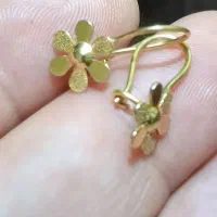 گوشواره نوزاد