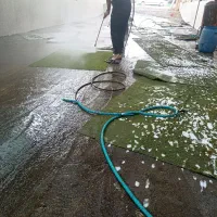 شستشوی چمن مصنوعی