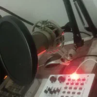 میکروفون خوانندگی و گویندگی