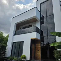 ویلا-253-متری-مدرن-نوساز-استخردار