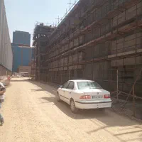 نیازمند سیمانکار با دقت نما
