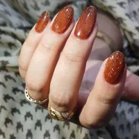 ناخن هاتو بسپر ب من قشنگم|خدمات آرایشگری و زیبایی|تربتحیدریه, داروپخش|دیوار