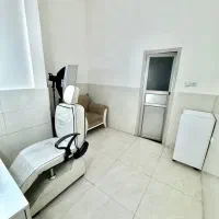 اجاره صندلی در تمامی لاین های آرایشگری