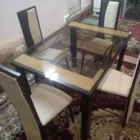 میز غذاخوری ۴ نفره