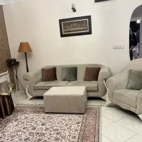 مبلمان ۷ نفره به همراه پافر و میز ناهارخوری ۶ نفره|مبلمان خانگی و میز عسلی|تهران, ولنجک|دیوار