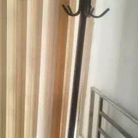 جالباسی ایستاده فلزی پایه سنگی