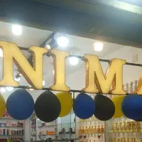 به3نفر فروشنده عطر وتستر زن آقا وبانو