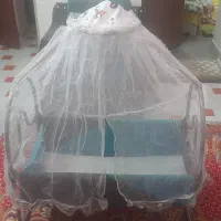 گهواره و پشه بند
