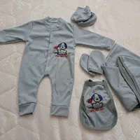 سرهمی نوزادی و قنداق سوئیسی|کفش و لباس بچه|حبیب آباد, |دیوار