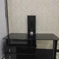 میز تلویزیون شیشه ای