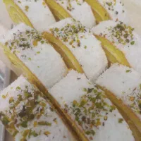 انواع کیک و شیرینی قنادی با بهترین کیفیت|خوردنی و آشامیدنی|شیراز, درکی|دیوار