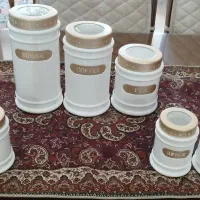 سرویس کنار سماور چای و شکر