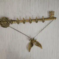 کلید برنز آویز لباس نوی نو