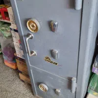 گاوصندوق ۲ طبقه ۲۰۰ کیلویی