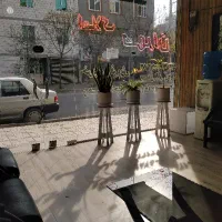 تجاری ۳۲ متری بر خ رجائی دو نبش