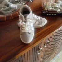 دو جفت کفش پسرانه|کفش و لباس بچه|صدرا-فارس, فاز ۱|دیوار