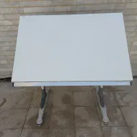 میز مهندسی و تحریر و معماری درجه یک نو مناسب همه