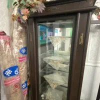 بوفه شیشه ای ۴ طبقه چراغ دار|بوفه، ویترین، کنسول|رشت, آزادگان|دیوار