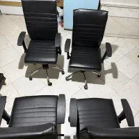 ۴ عدد صندلی چرخان مناسب برای میز کنفرانس