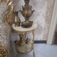 پایه برنجی و سماور ذغالی