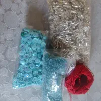 تعدادی لوازم خیاطی نو