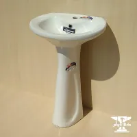 چینی روشویی پایه دار