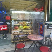 استخدام نیروی کار در کافه