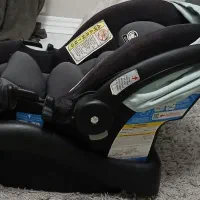 صندلی ماشین و کریر