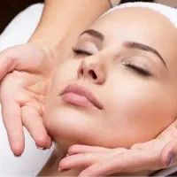 فشیال و پاکسازی و مشاوره پوست رایگان