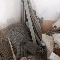 قفس و لوازم خورد و ریز