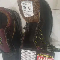 کفش ایمنی سایز ۴۲