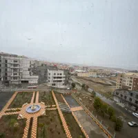 گلبرگ ۸۲ متری ۲ خواب فاز۳خیابان معلم  فول امکانات