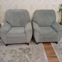 مبل ۴ نفره دو عدد تک نفره یک عدو نفره