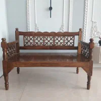 صندلی سنتی چوبی